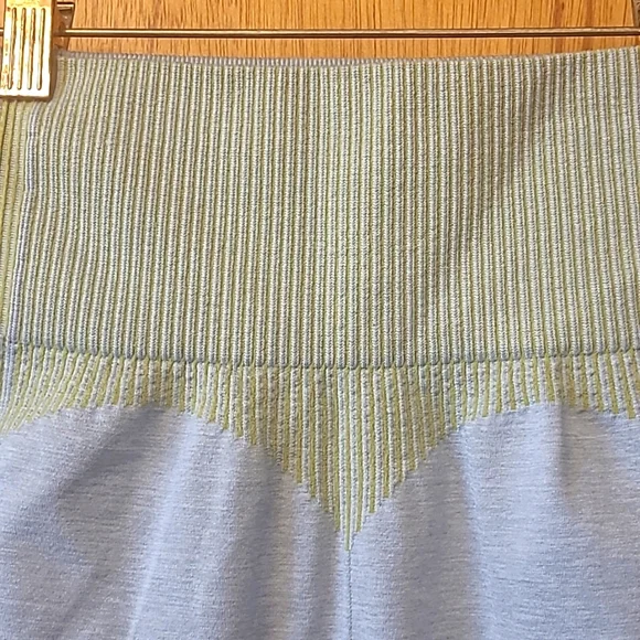 Gymshark "Hyper Amplify" bike shorts in "Marl Gray/Lime Green", size XS. - Picture 9 of 10